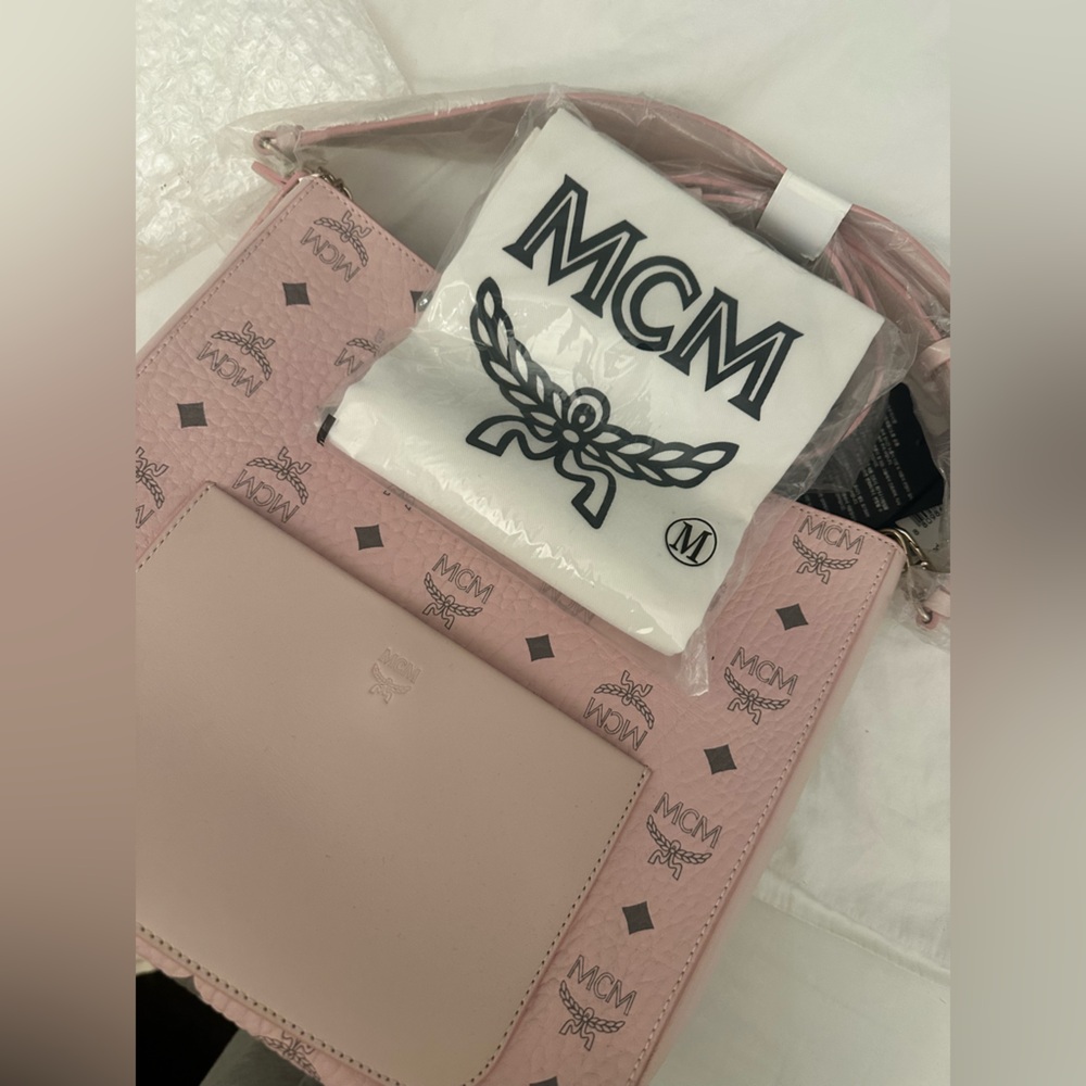 MCM aren vi pink bag. NWT